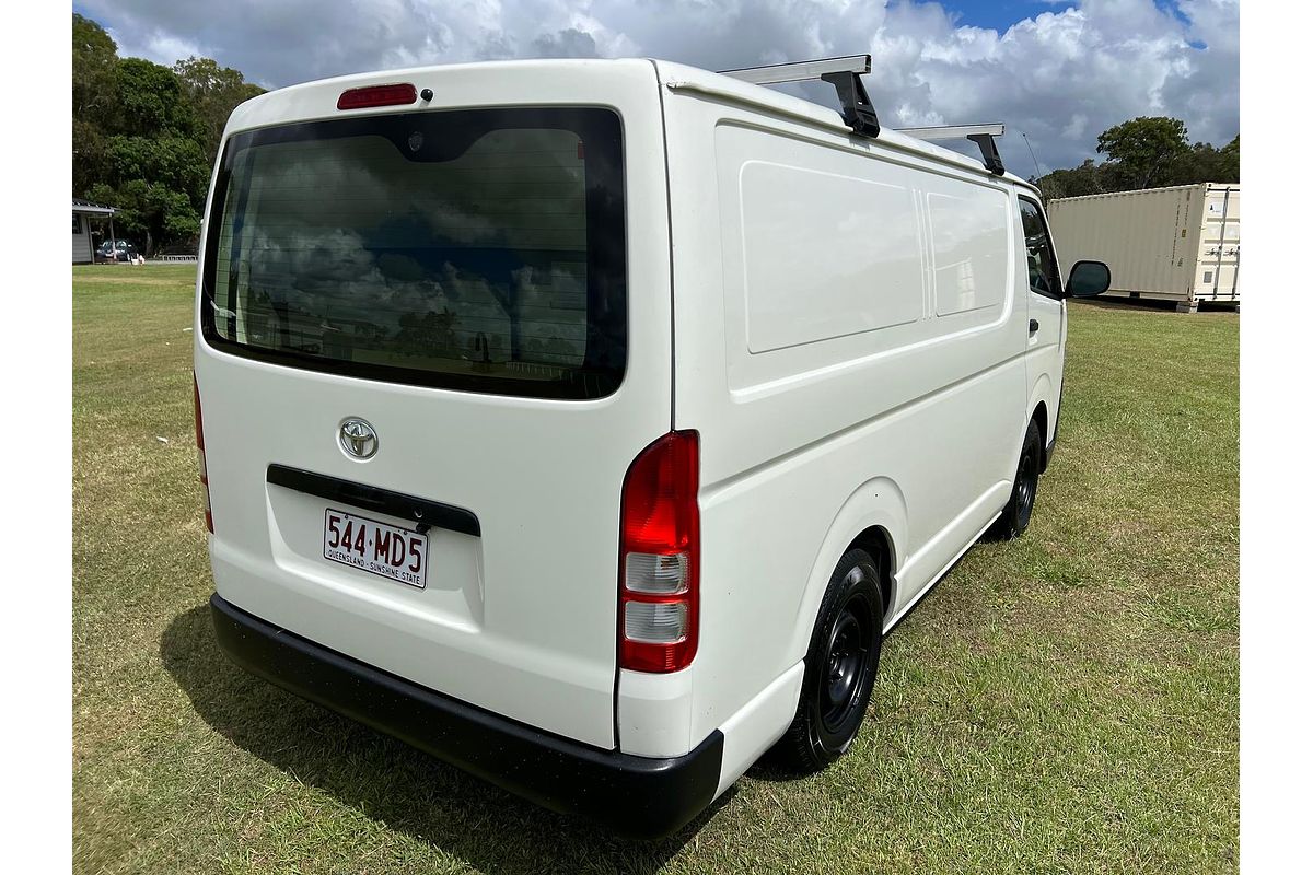 2017 Toyota Hiace KDH201R LWB
