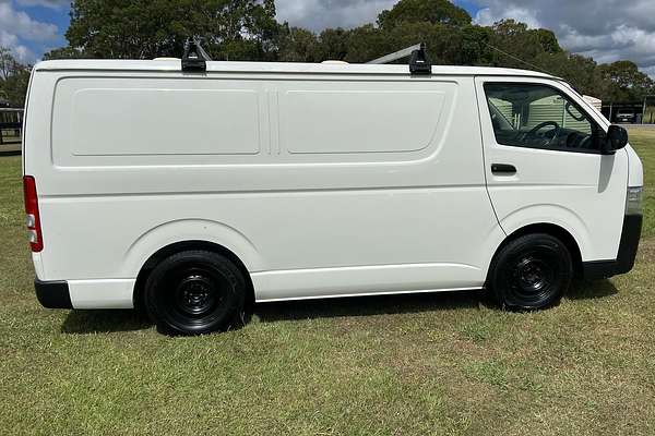 2017 Toyota Hiace KDH201R LWB