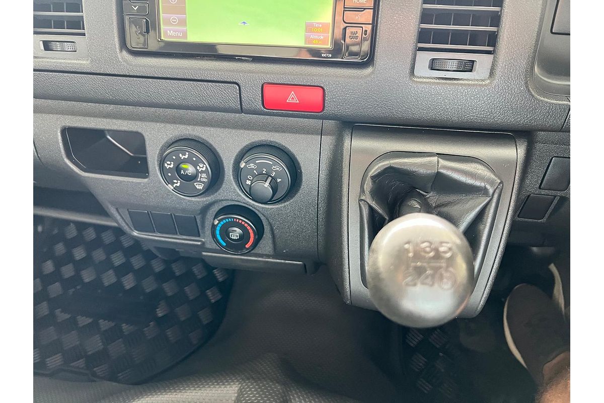 2017 Toyota Hiace KDH201R LWB