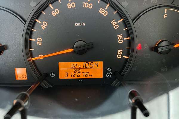 2017 Toyota Hiace KDH201R LWB