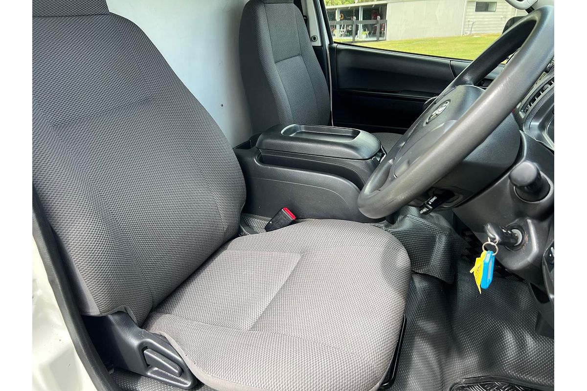 2017 Toyota Hiace KDH201R LWB
