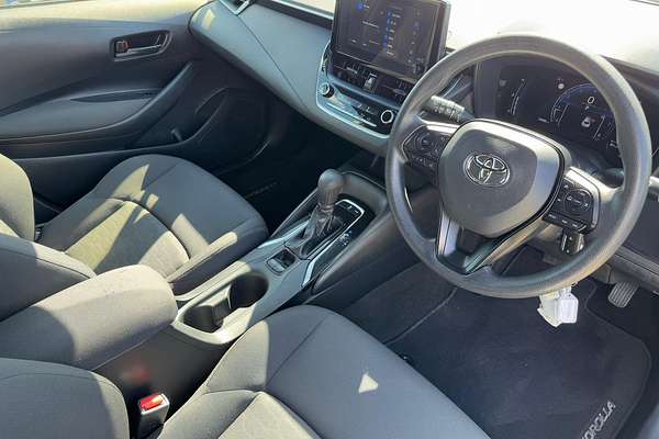 2023 Mitsubishi Outlander ES ZM