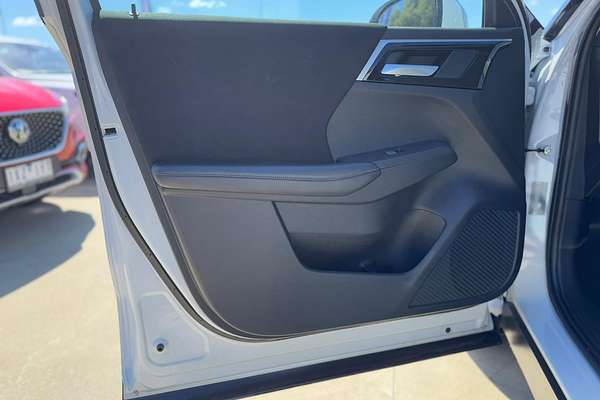 2023 Mitsubishi Outlander ES ZM