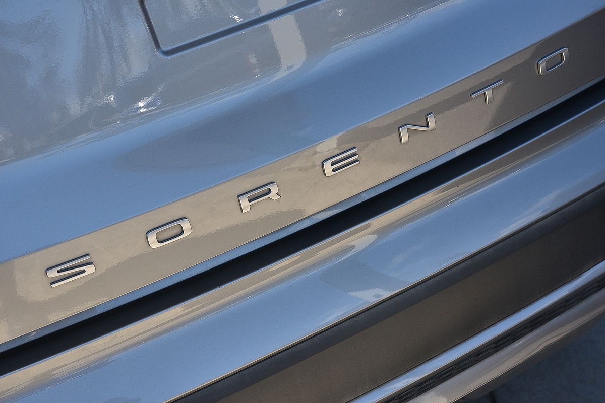 2021 Kia Sorento S MQ4