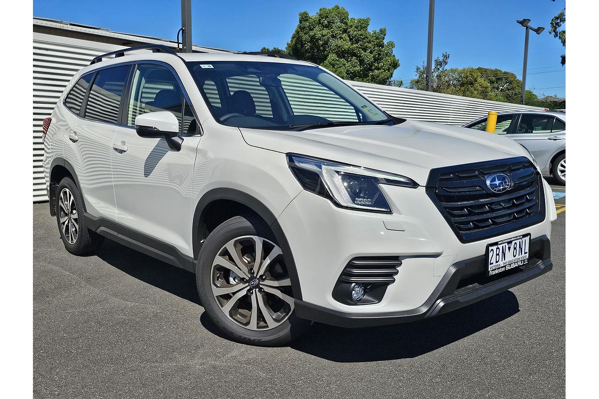 2024 Subaru Forester 2.5i Premium S5