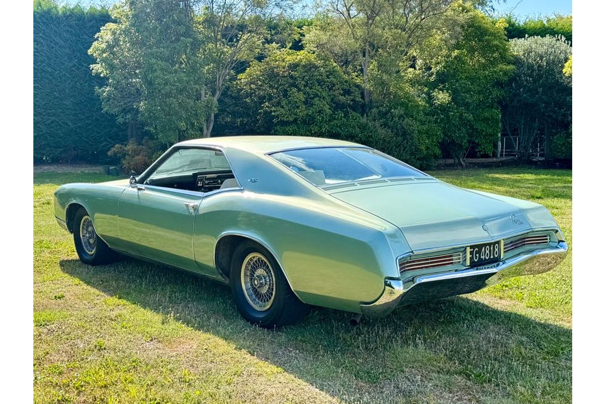 1967 Buick RIVIERA