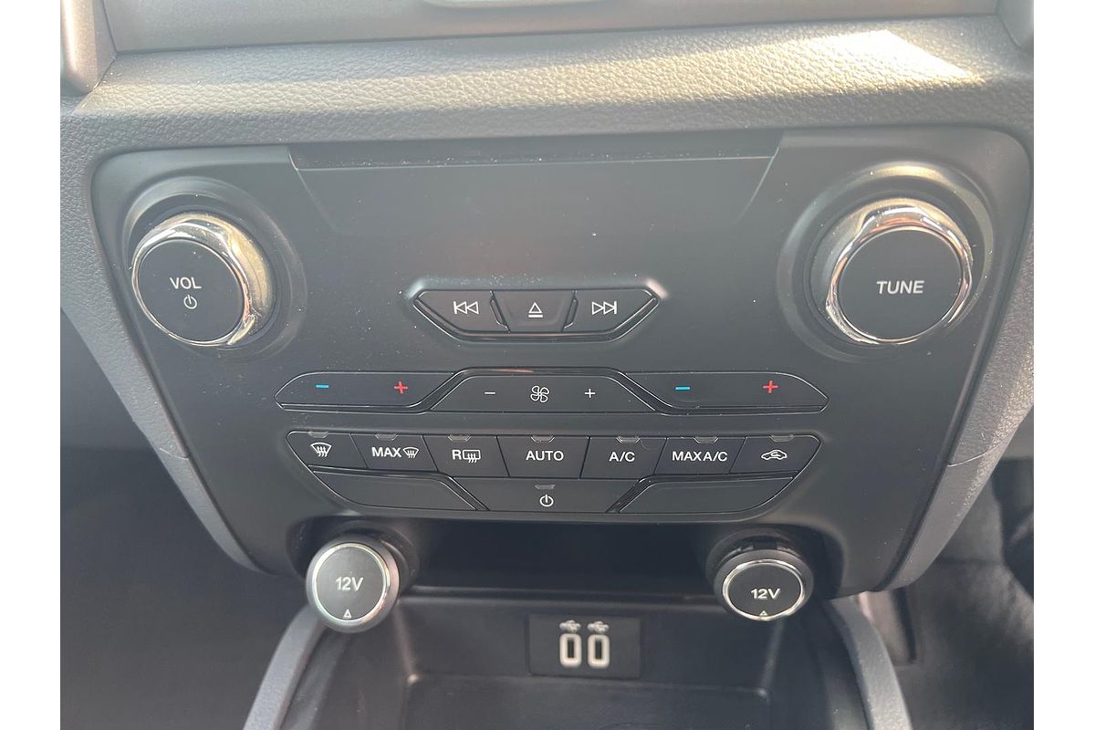 2016 Ford Everest Trend UA