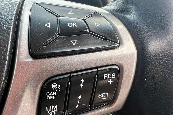 2016 Ford Everest Trend UA
