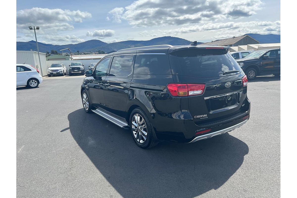 2017 Kia Carnival Platinum YP