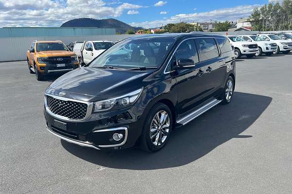 2017 Kia Carnival Platinum YP