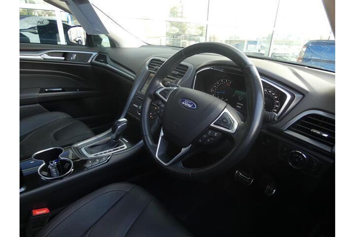2016 Ford Mondeo