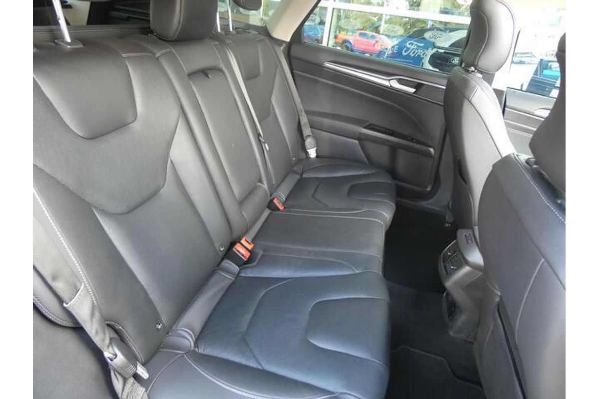 2016 Ford Mondeo