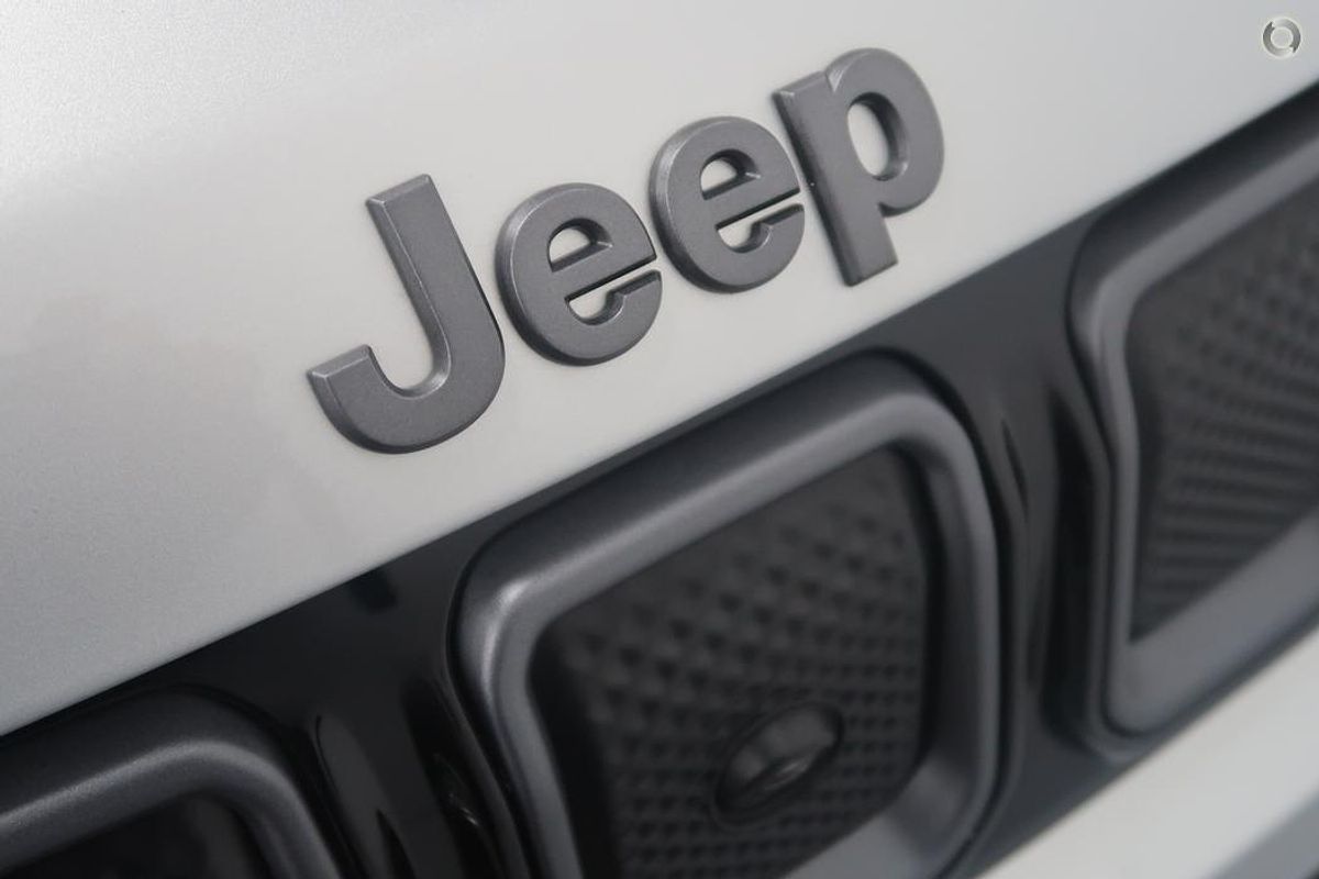 2023 Jeep Compass S-Limited M6