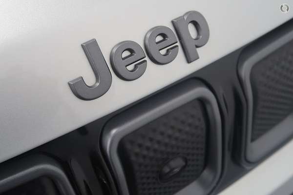 2023 Jeep Compass S-Limited M6