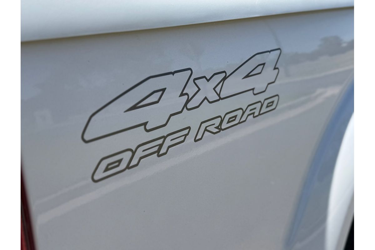 2014 Nissan Navara Silverline SE D40 Series 9 4X4