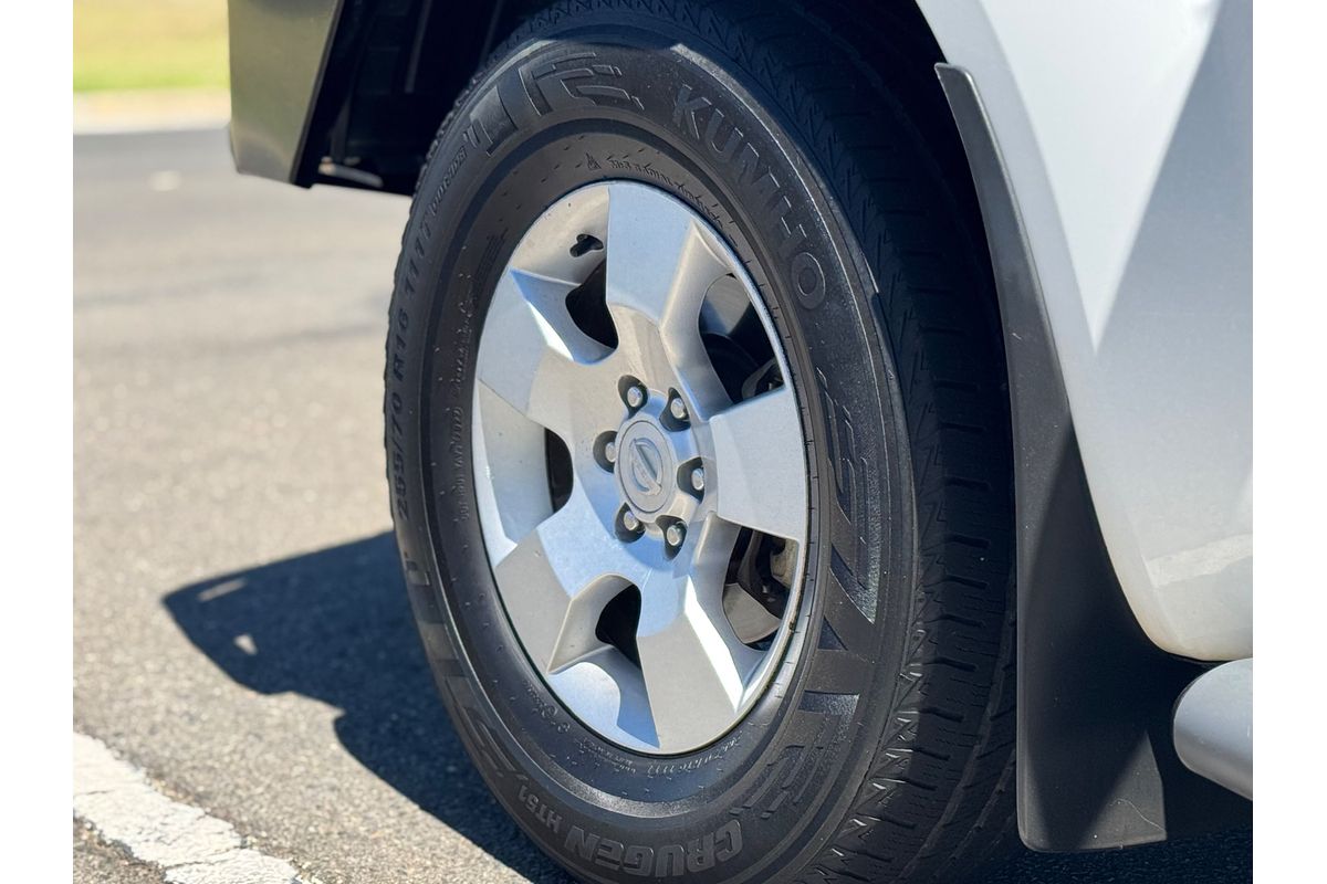 2014 Nissan Navara Silverline SE D40 Series 9 4X4
