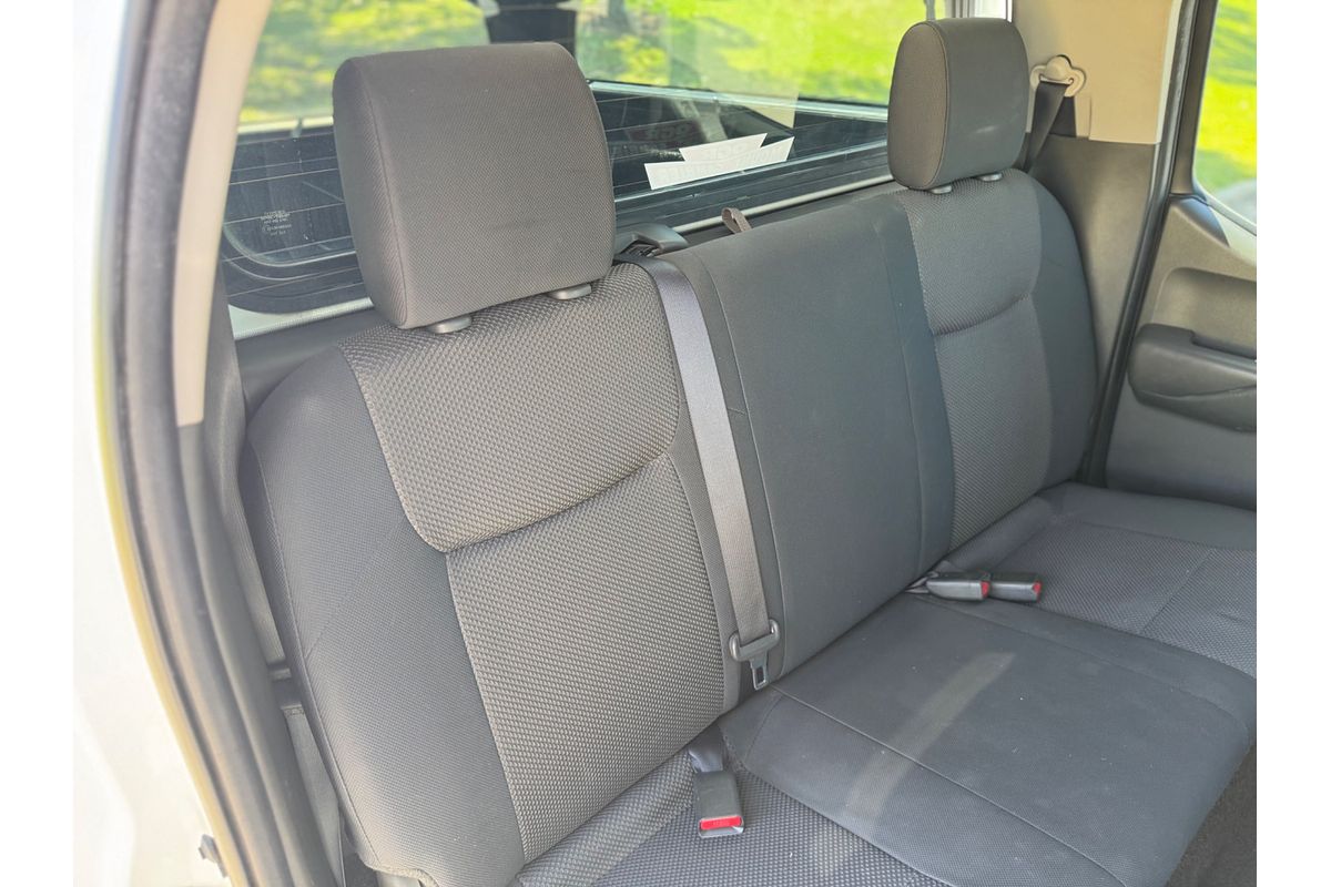 2014 Nissan Navara Silverline SE D40 Series 9 4X4
