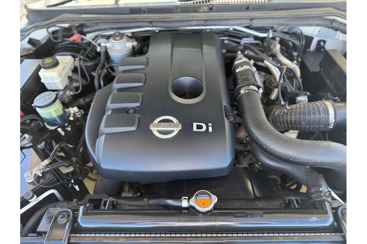 2014 Nissan Navara Silverline SE D40 Series 9 4X4
