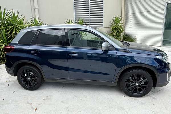 2023 Suzuki Vitara Limited Edition LY Series II