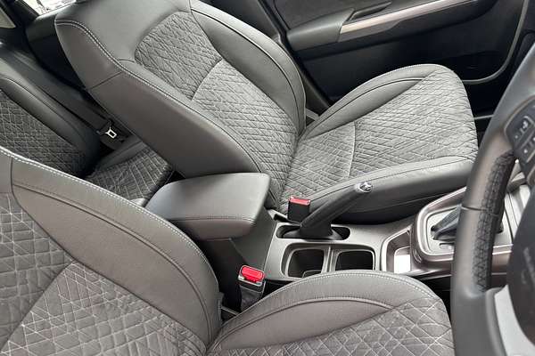 2023 Suzuki Vitara Limited Edition LY Series II
