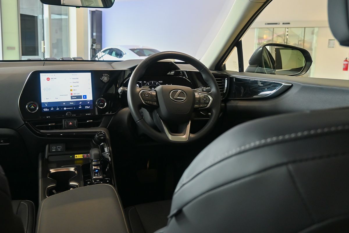 2023 Lexus NX250