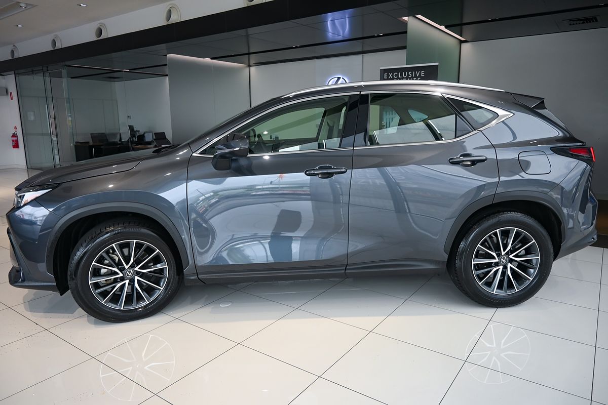 2023 Lexus NX250