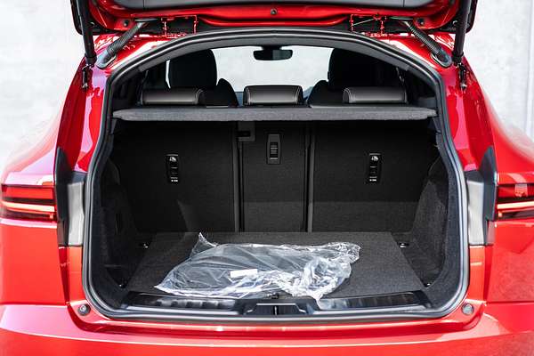 2024 Jaguar E-PACE P250 R-Dynamic SE X540