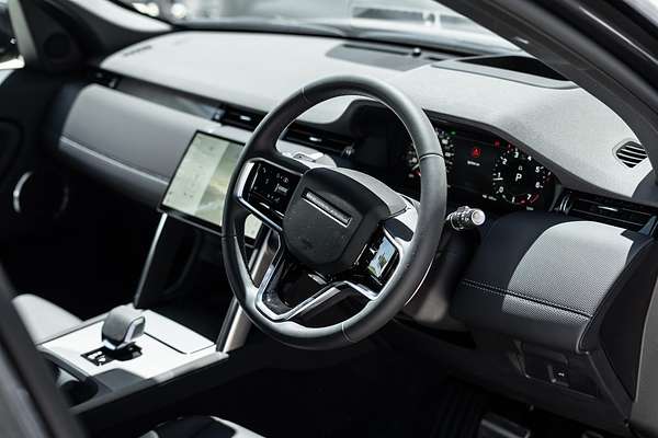 2024 Land Rover Discovery Sport P250 Dynamic SE L550