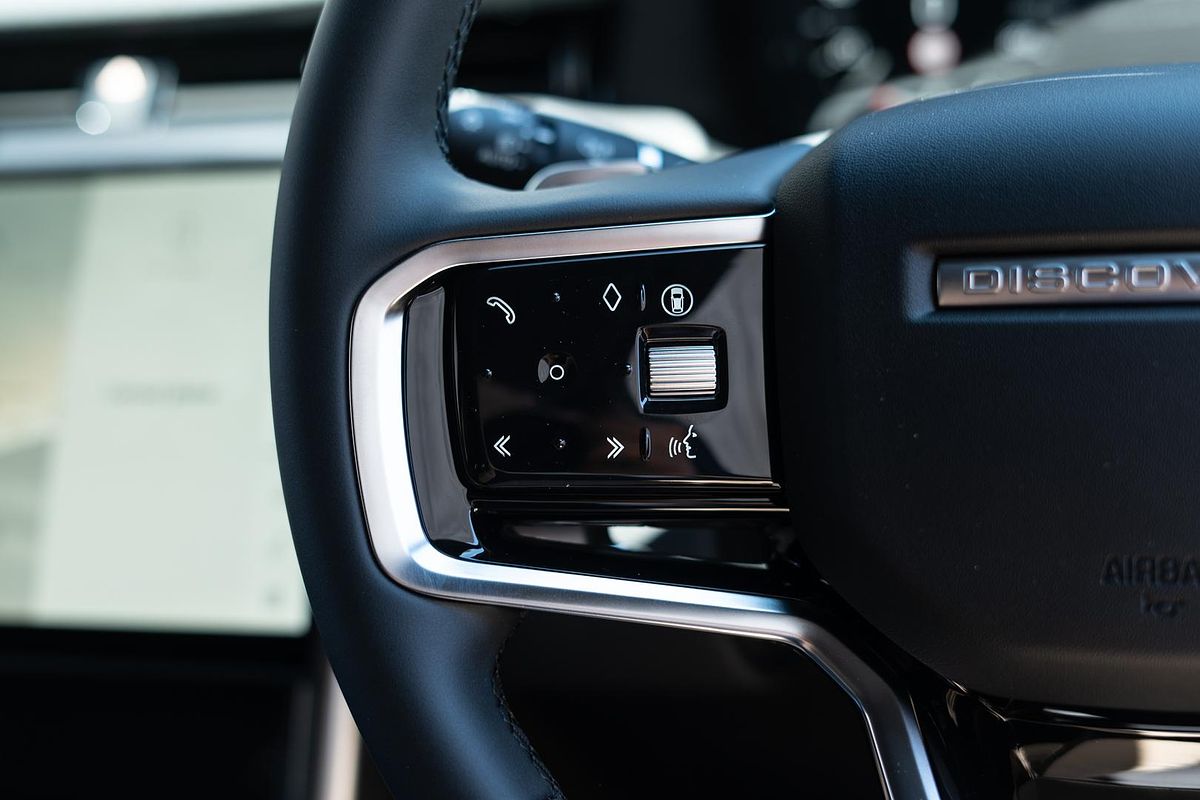 2024 Land Rover Discovery Sport P250 Dynamic SE L550