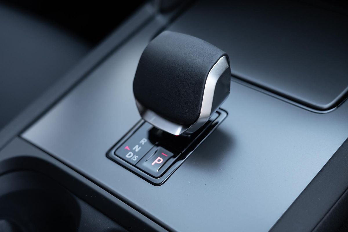 2024 Land Rover Discovery Sport P250 Dynamic SE L550