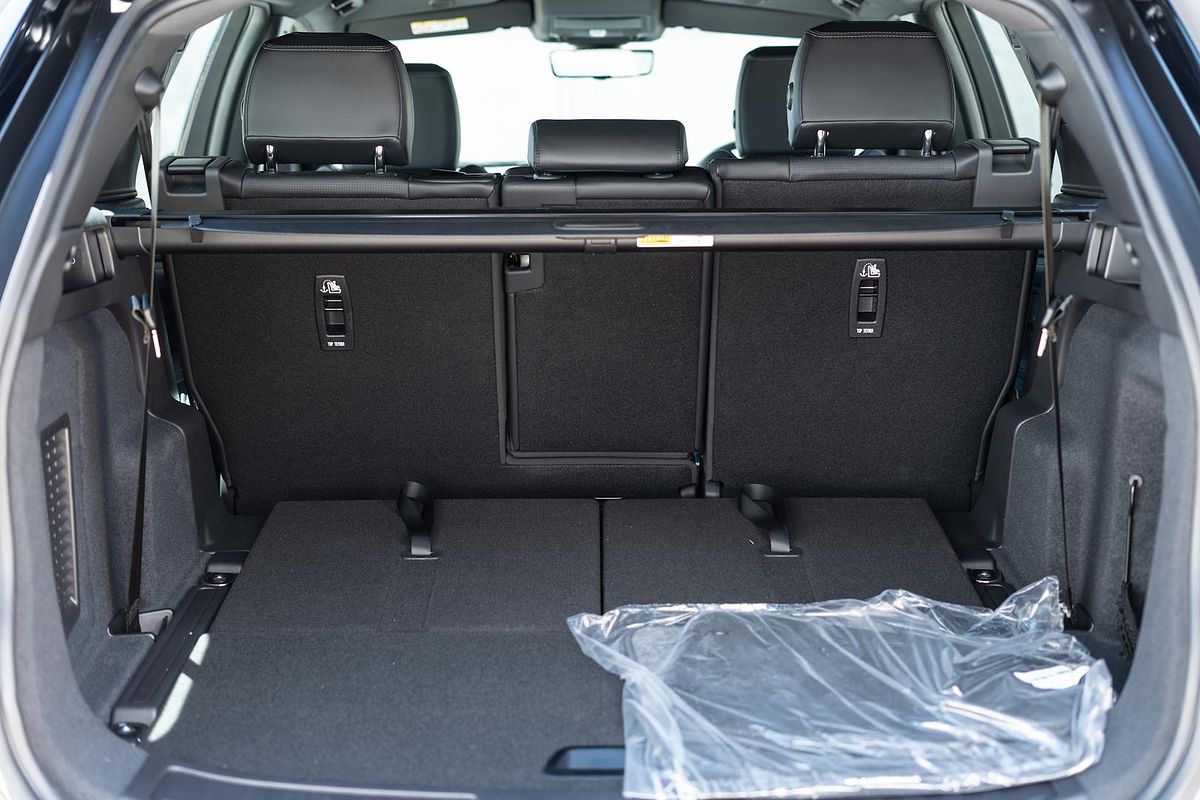 2024 Land Rover Discovery Sport P250 Dynamic SE L550