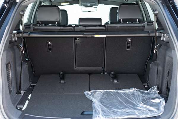 2024 Land Rover Discovery Sport P250 Dynamic SE L550