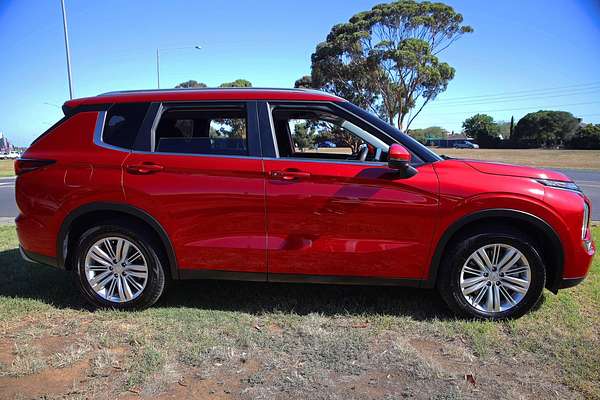 2022 Mitsubishi Outlander LS ZM