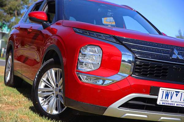 2022 Mitsubishi Outlander LS ZM