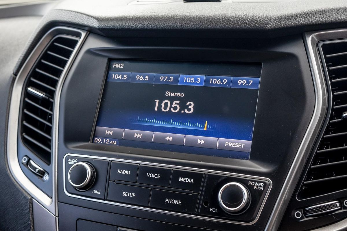 2017 Hyundai Santa Fe Active DM3 Series II