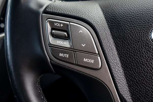 2017 Hyundai Santa Fe Active DM3 Series II