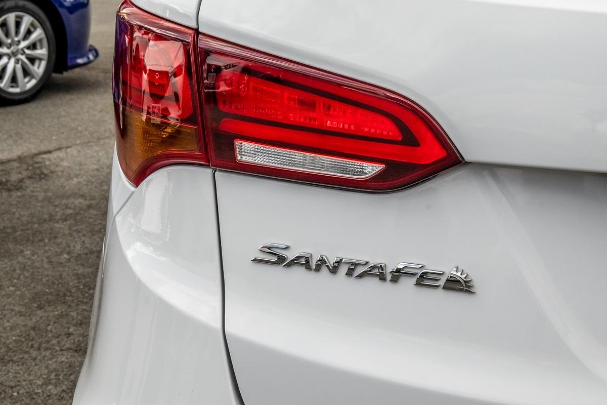 2017 Hyundai Santa Fe Active DM3 Series II