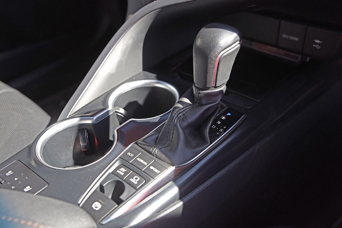 2019 Toyota Camry SL AXVH71R