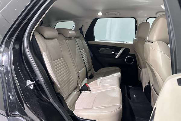 2019 Land Rover Discovery Sport D150 S L550