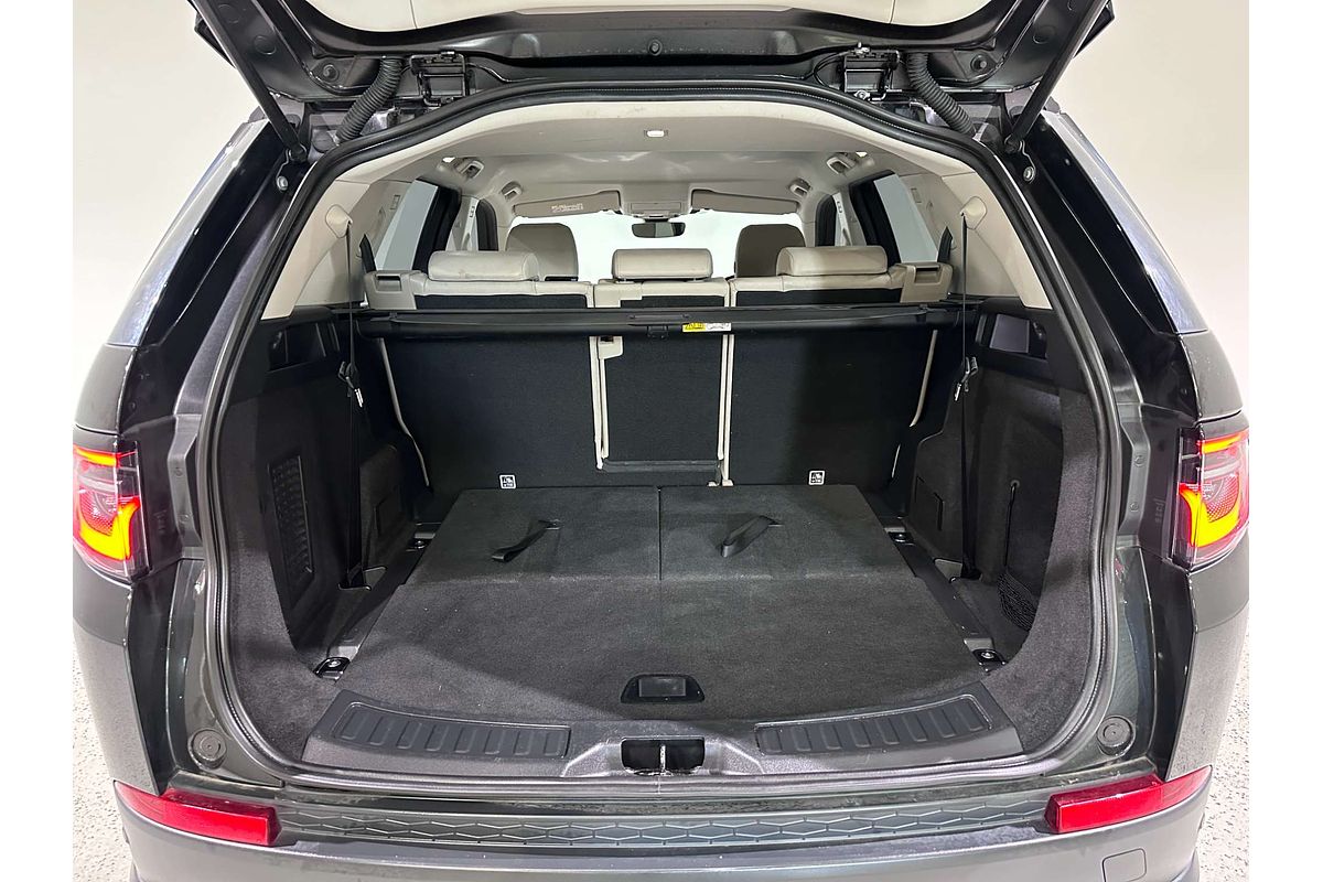 2019 Land Rover Discovery Sport D150 S L550