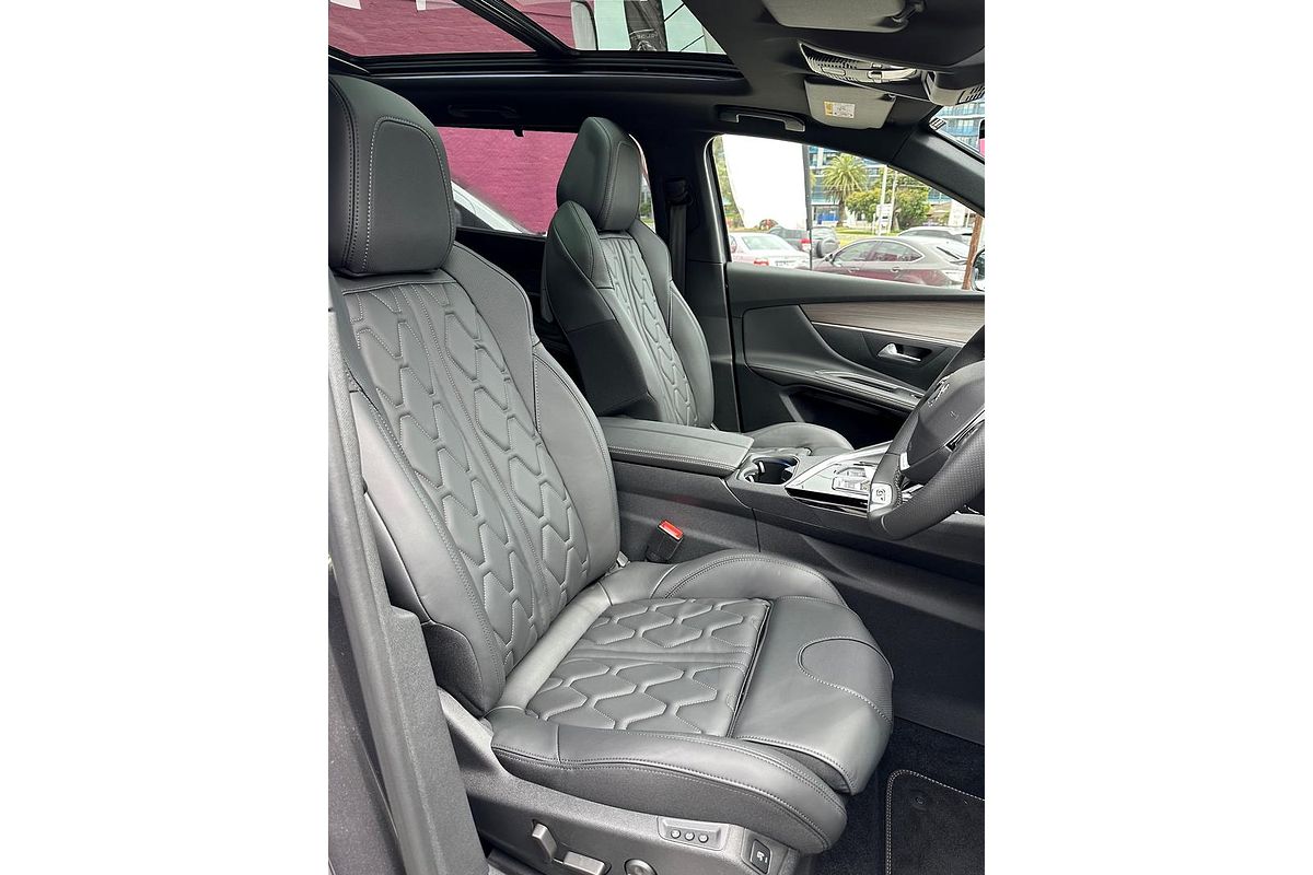 2023 Peugeot 5008 GT Sport P87