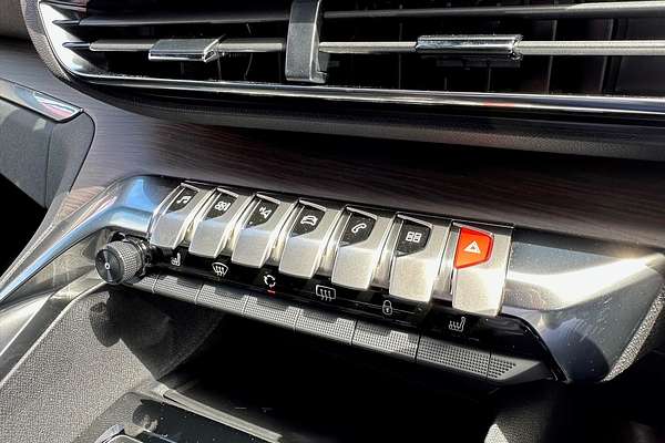 2023 Peugeot 5008 GT Sport P87