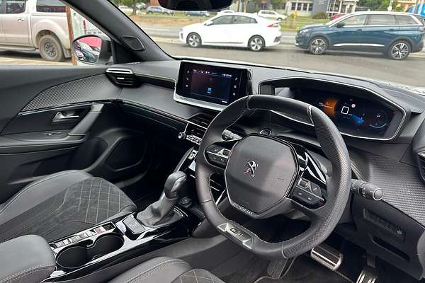 2023 Peugeot 2008 GT P24