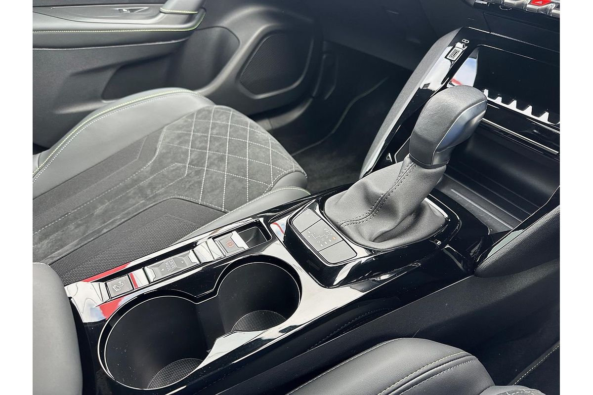 2023 Peugeot 2008 GT P24