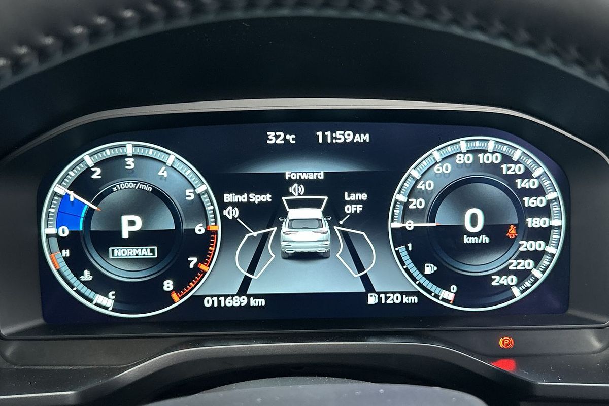 2023 Mitsubishi Outlander Exceed ZM