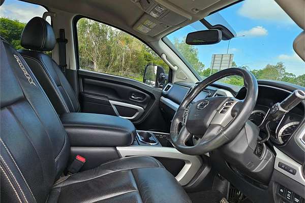 2016 Nissan TITAN