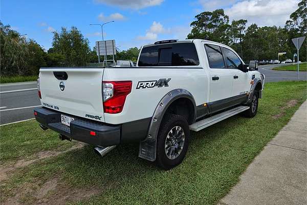 2016 Nissan TITAN