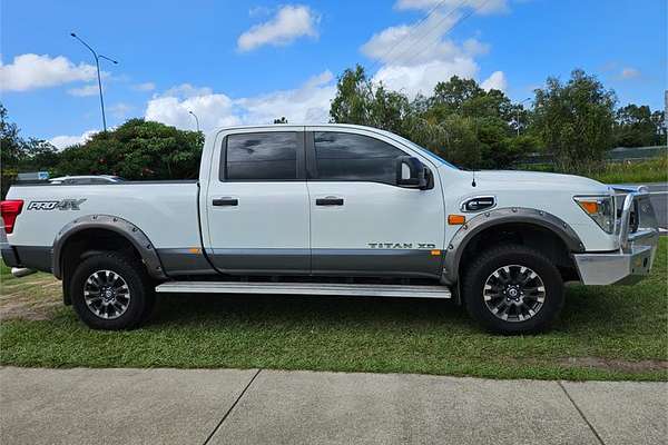 2016 Nissan TITAN
