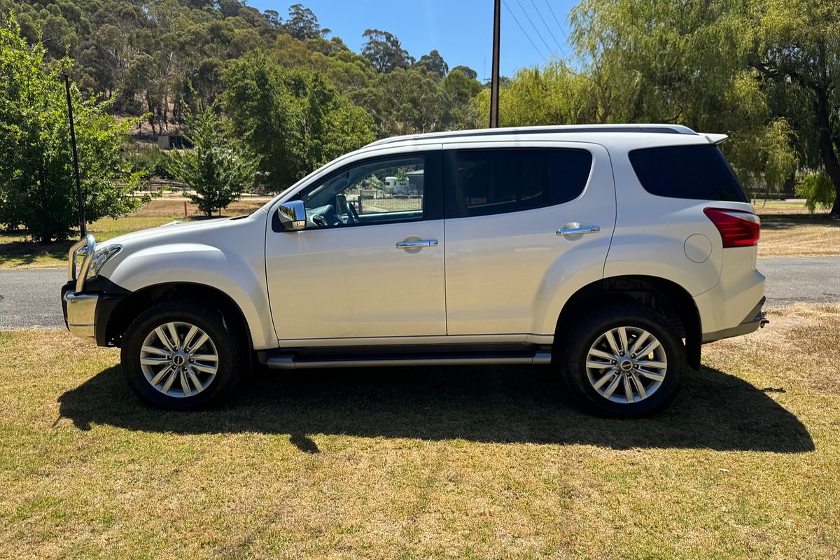 2019 Isuzu MU-X LS-T