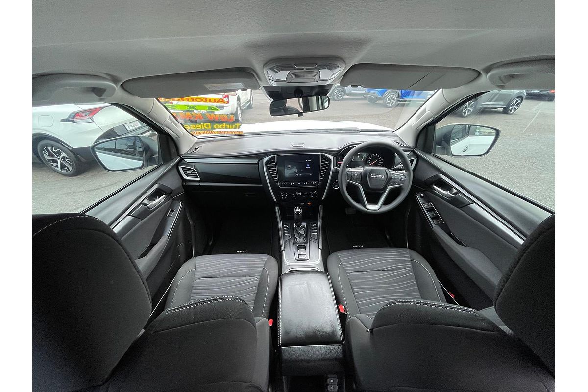 2021 Isuzu MU-X LS-M